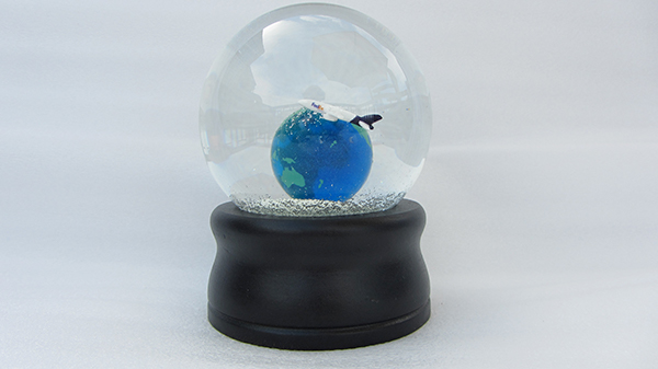 13-portfolio-snow-globe