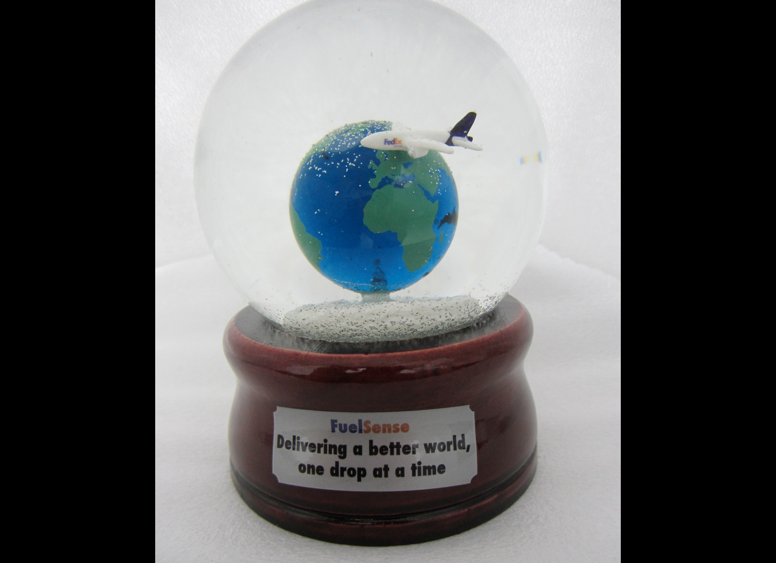 15-portfolio-snow-globe